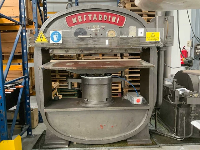 Mostardini mp 2m hydraulische leder stempeldrukpers - afbeelding 4 van  11