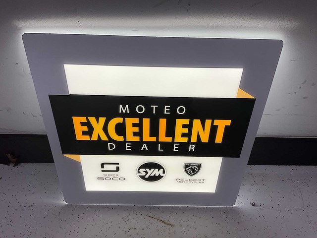 Moteo verlicht “logo“ wandbord - afbeelding 4 van  5