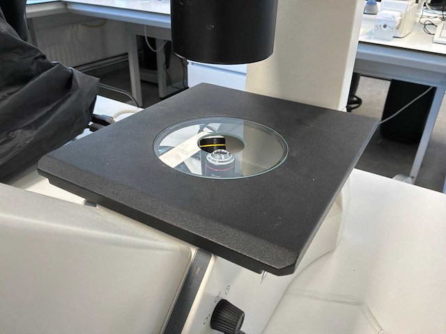 Motic ae2000 inverted microscoop - afbeelding 7 van  10