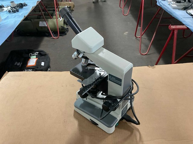 Motic b1 series microscope - afbeelding 4 van  7