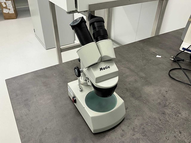 Motic microscope - afbeelding 2 van  4