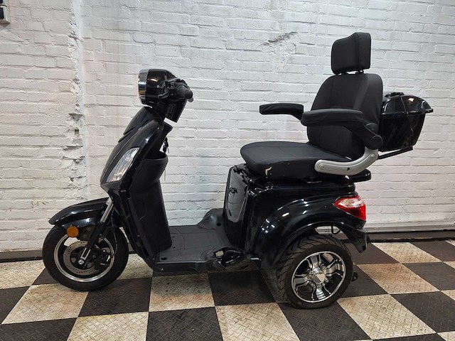 Motion cruiser driewiel scootmobiel - afbeelding 1 van  7