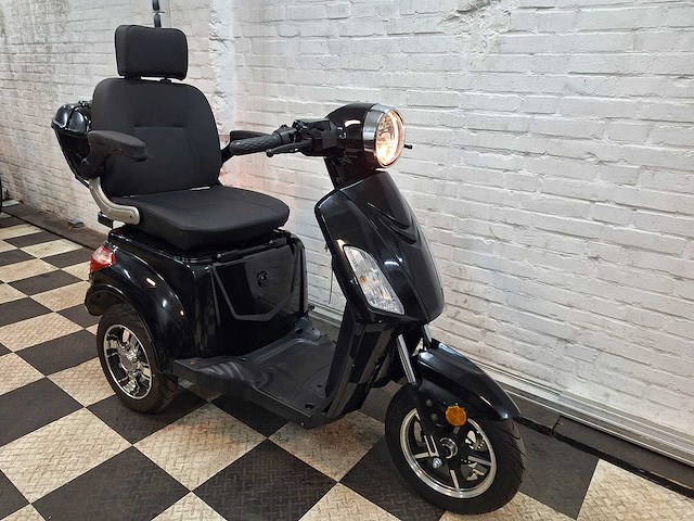 Motion cruiser driewiel scootmobiel - afbeelding 7 van  7