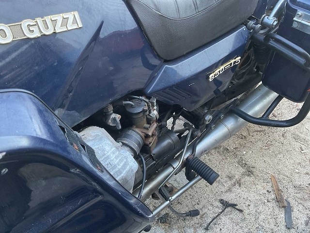 Moto guzzi 850-t5 motorfiets - afbeelding 8 van  9