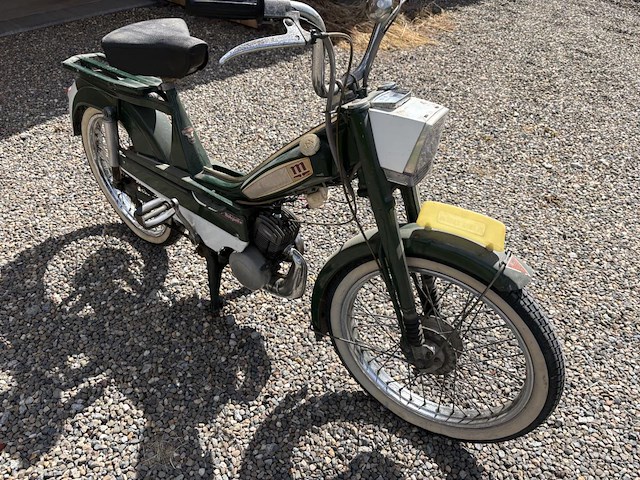 Motobecane mobylette - afbeelding 1 van  12