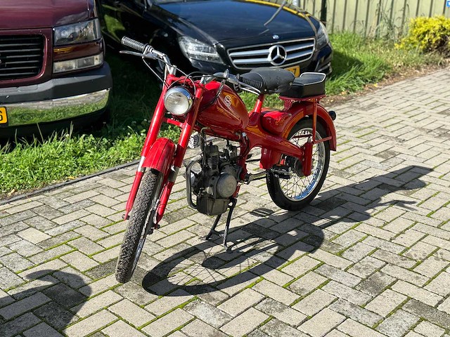 Motom - afbeelding 1 van  13