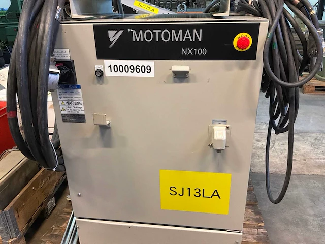 Motoman nc100 industriële robot - afbeelding 9 van  20