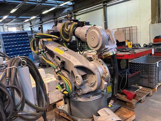 Motoman nc100 industriële robot - afbeelding 19 van  20