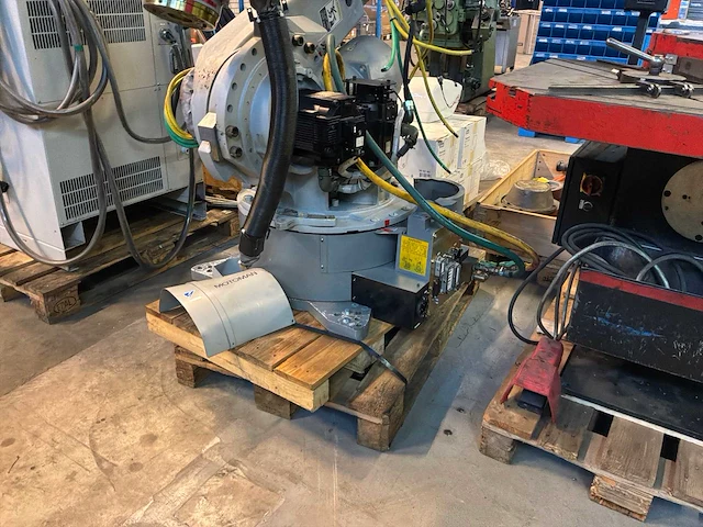 Motoman nc100 industriële robot - afbeelding 14 van  20