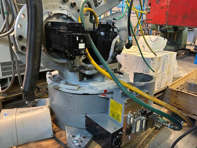 Motoman nc100 industriële robot - afbeelding 16 van  20