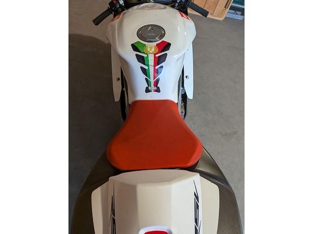 Motor, aprilia, rsv 1000 r, 2006 - afbeelding 9 van  56