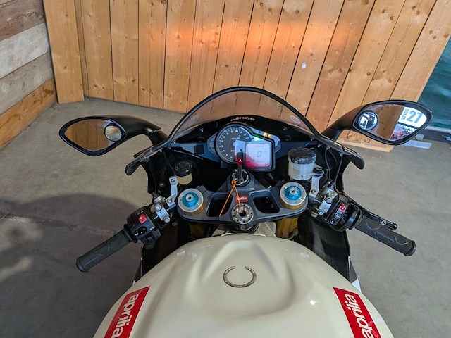 Motor, aprilia, rsv 1000 r, 2006 - afbeelding 11 van  56