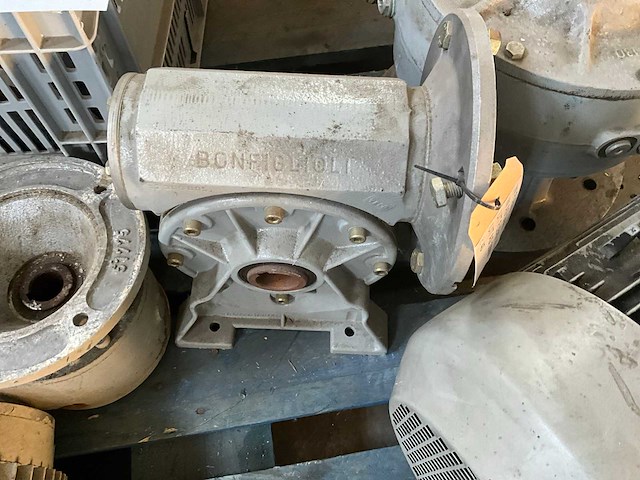 Motor en onderdelen (7x) - afbeelding 9 van  11