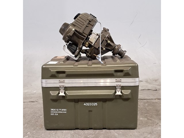 Motor grondboor machine in transportkist, stihl, 4308 - afbeelding 1 van  7