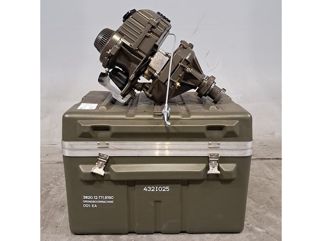 Motor grondboor machine in transportkist, stihl, 4308 - afbeelding 1 van  9