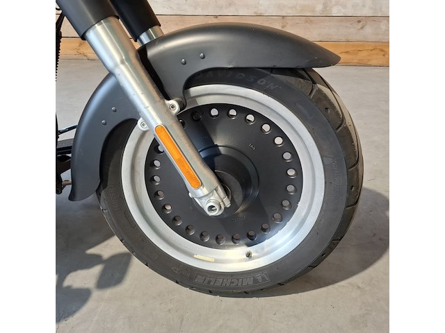 Motor, harley davidson, flstfb fat boy special, zwart, 2014 - afbeelding 5 van  36