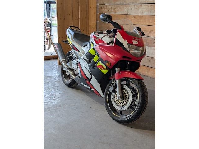 Motor, honda, cbr 600f, 1995 - afbeelding 12 van  41