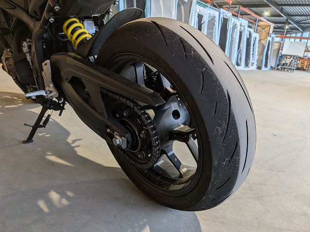 Motor, honda, cbr 650r, 2022 - afbeelding 31 van  48