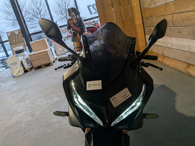 Motor, honda, cbr 650r, 2022 - afbeelding 33 van  48