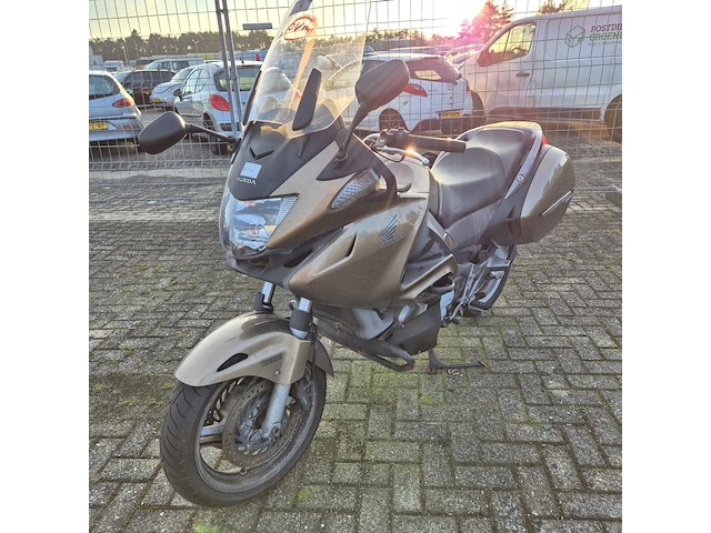 Motor, honda, deauville - afbeelding 1 van  15