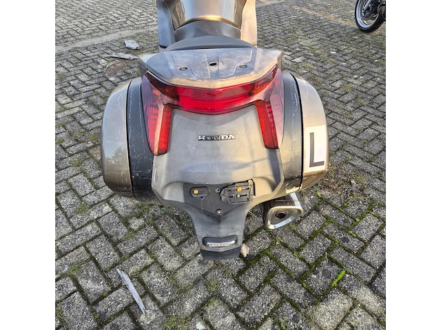 Motor, honda, deauville - afbeelding 15 van  16