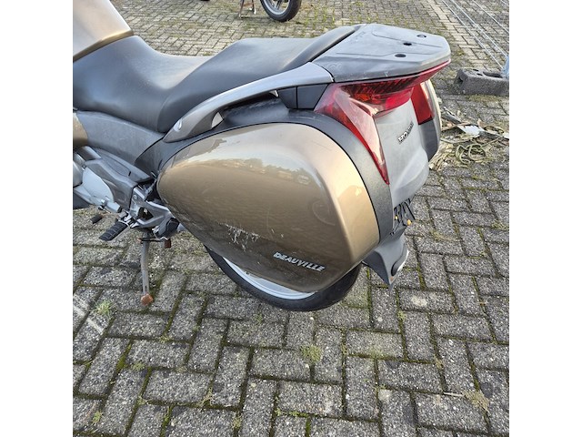 Motor, honda, deauville - afbeelding 15 van  15