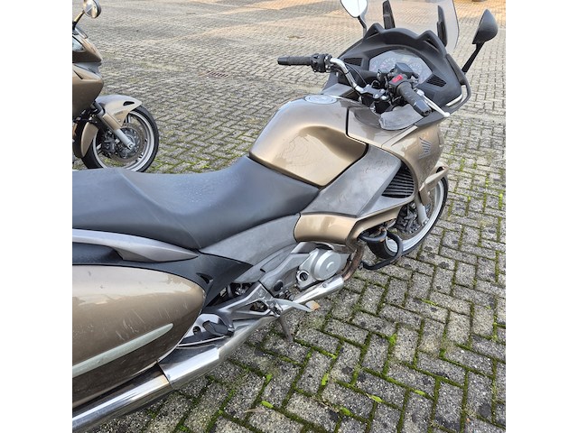 Motor, honda, deauville - afbeelding 9 van  15