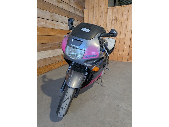 Motor, honda, sport cbr 600f, 1992 - afbeelding 36 van  37