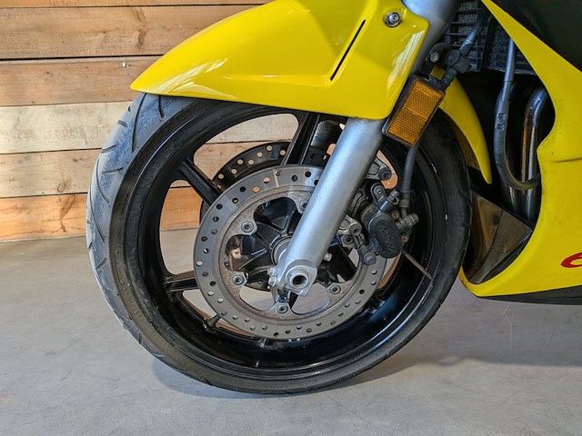 Motor, honda, sport cbr 600f, 1993 - afbeelding 16 van  37