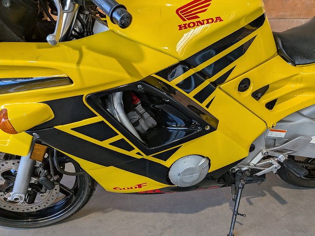 Motor, honda, sport cbr 600f, 1993 - afbeelding 17 van  37