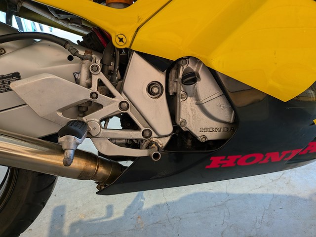 Motor, honda, sport cbr 600f, 1993 - afbeelding 25 van  37