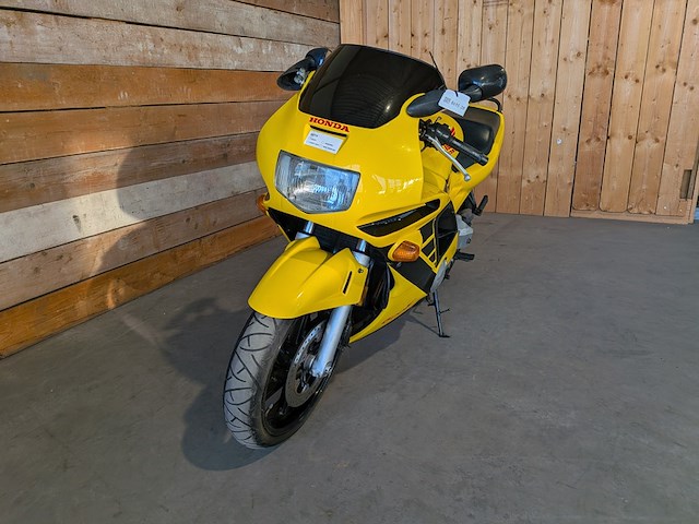 Motor, honda, sport cbr 600f, 1993 - afbeelding 36 van  37