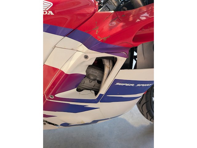 Motor, honda, sport cbr 600f, 1995 - afbeelding 32 van  43
