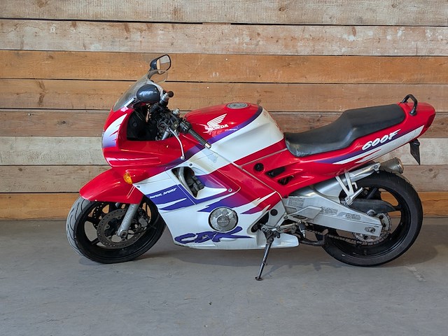 Motor, honda, sport cbr 600f, 1995 - afbeelding 40 van  43