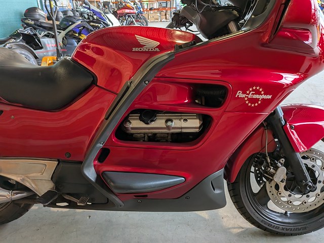 Motor, honda, st 1100 pan european, 1993 - afbeelding 29 van  42