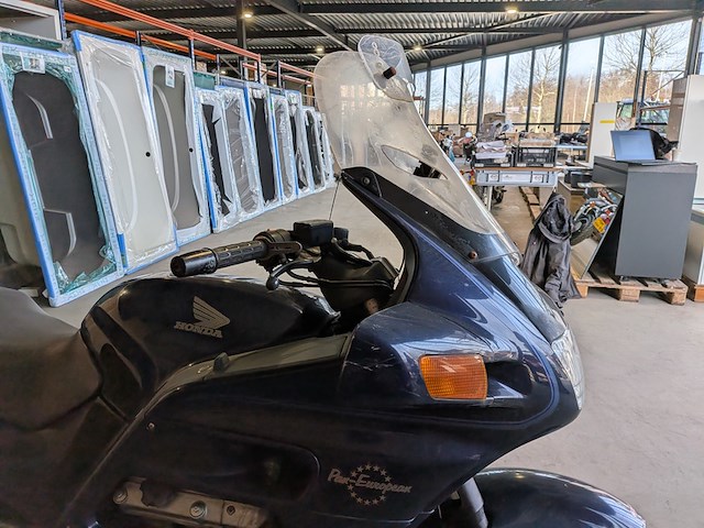 Motor, honda, tour st 1100 pan european, 1993 - afbeelding 16 van  37