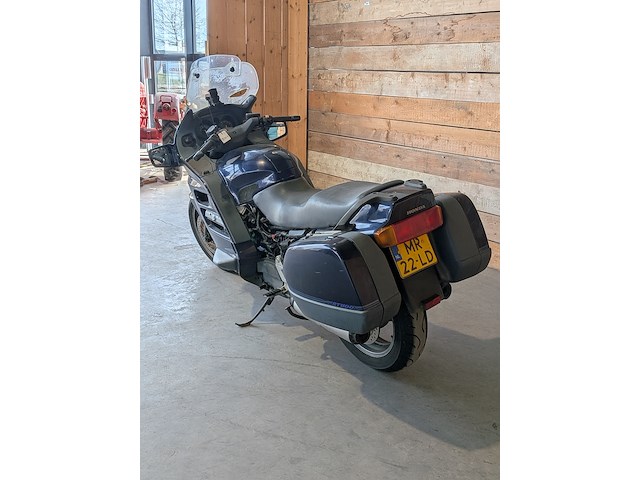 Motor, honda, tour st 1100 pan european, 1993 - afbeelding 33 van  37