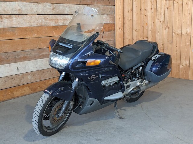 Motor, honda, tour st 1100 pan european, 1993 - afbeelding 35 van  37