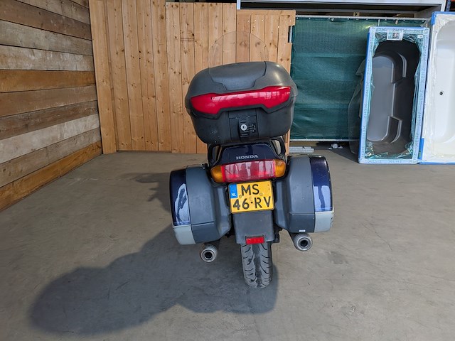 Motor, honda, tour st 1100 pan european, 1994 - afbeelding 34 van  43