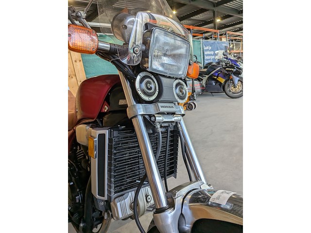 Motor, honda, vf 700c magna, 1984 - afbeelding 33 van  44