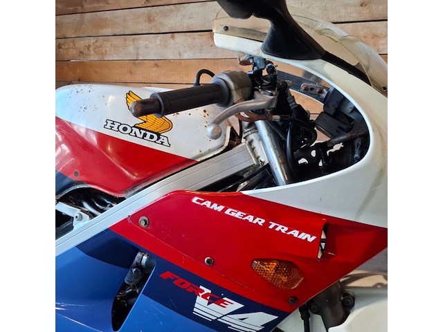 Motor, honda, vfr 400 r, 1987 - afbeelding 3 van  31