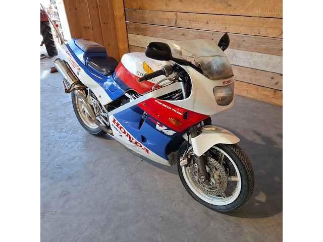 Motor, honda, vfr 400 r, 1987 - afbeelding 30 van  31