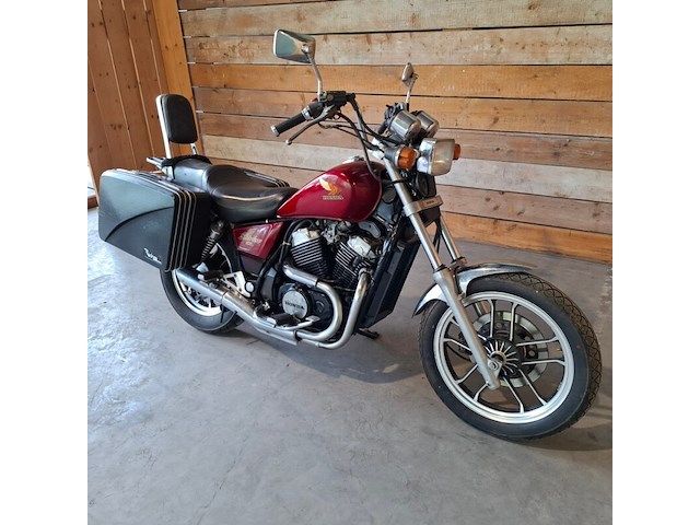 Motor, honda, vt 500 c, 1984 - afbeelding 12 van  31