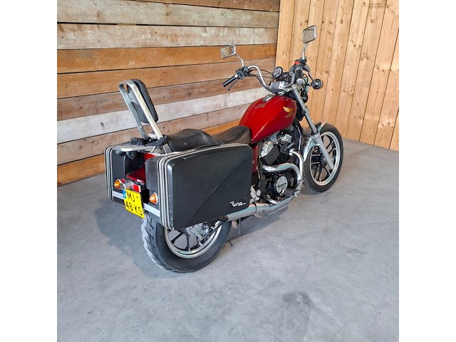 Motor, honda, vt 500 c, 1984 - afbeelding 23 van  31