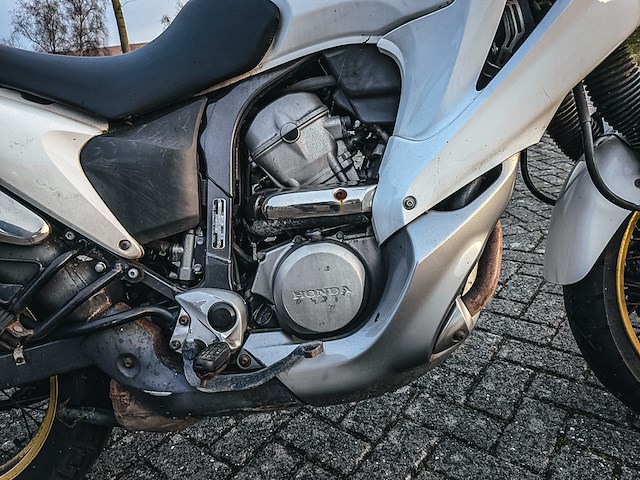 Motor, honda, xl 700 va, 2011 - afbeelding 24 van  38