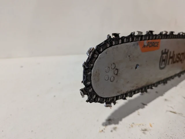 Motor kettingzaag husqvarna, 435 - afbeelding 4 van  8