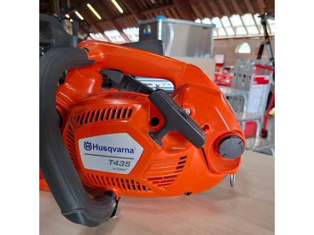 Motor kettingzaag husqvarna, t435, bouwjaar 2020 - afbeelding 2 van  9