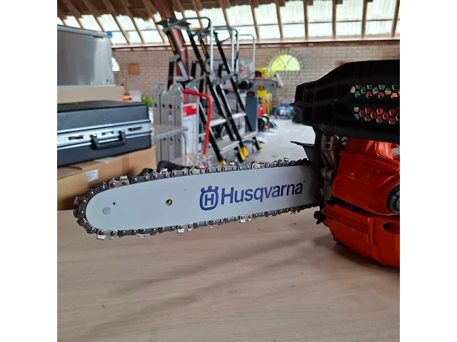 Motor kettingzaag husqvarna, t435, bouwjaar 2020 - afbeelding 3 van  9
