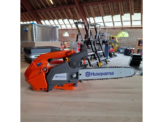 Motor kettingzaag husqvarna, t435, bouwjaar 2020 - afbeelding 4 van  9