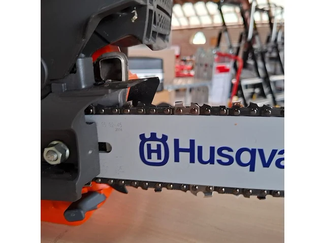 Motor kettingzaag husqvarna, t435, bouwjaar 2020 - afbeelding 6 van  9